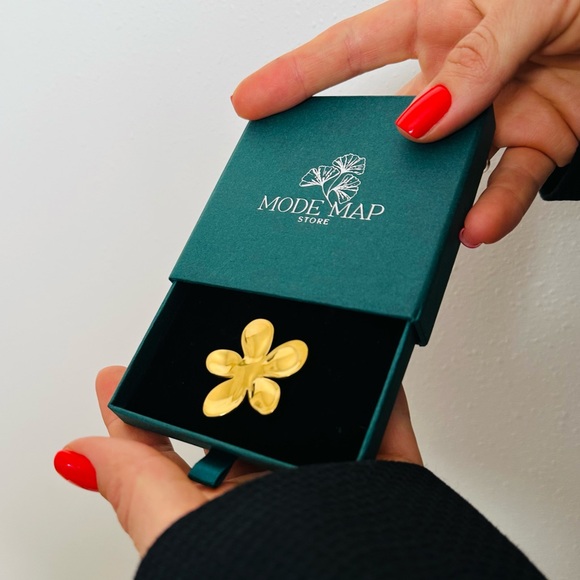 Flower Metal Brooch gold Color Waterproof Plated - Picture 5 of 7